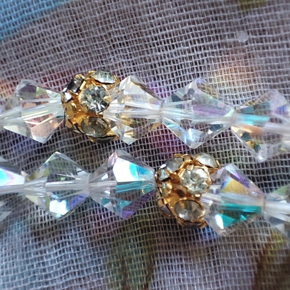 Heavily Faceted Vintage Large Bicone Aurora Borealis Clear Crystal Dual Necklace - Picture 4 of 7